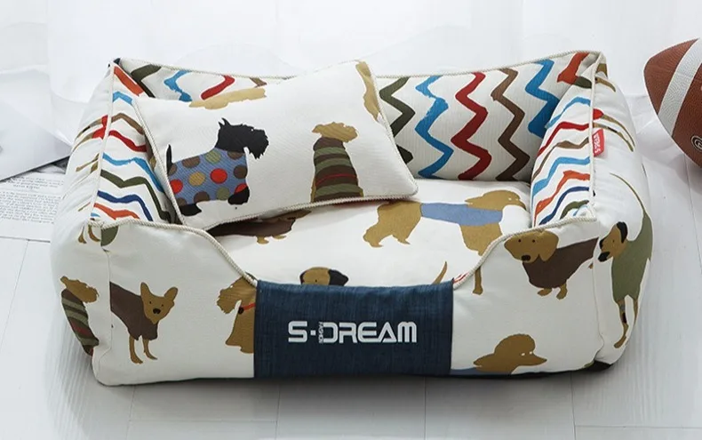 Cama de lujo para mascotas en tono beige con diseño redondeado