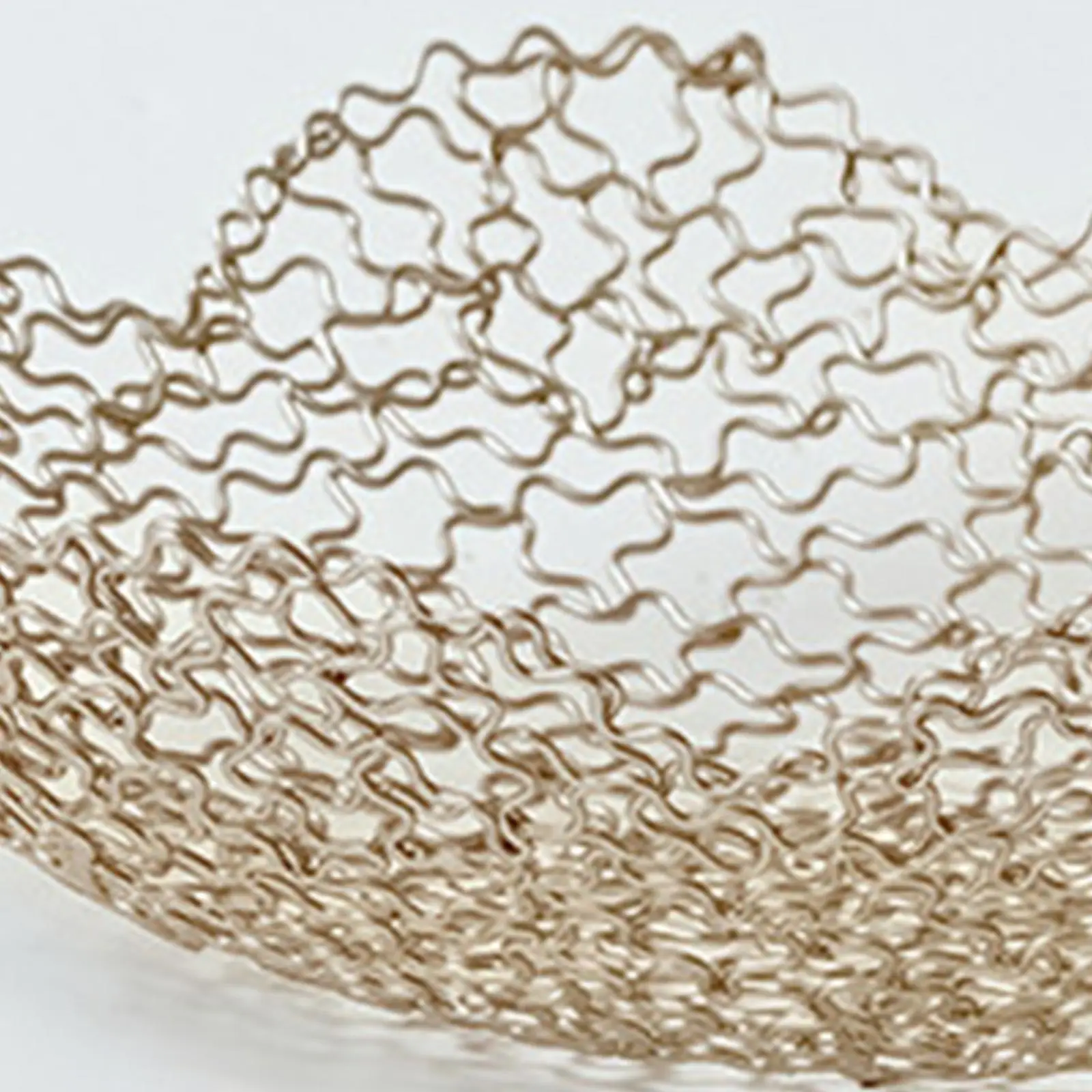 Metal Fruit Basket Flower Shape Tabletop Home Decor Modern Fruit Bowl Snack Cake Dish Fruit Plate for Dining Room Kitchen Home