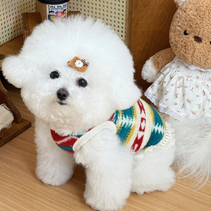 Chaleco cálido de invierno para perros, ropa suave de felpa para perros, sudaderas con capucha con estampado de moda para cachorros, chaleco bonito con borlas para gatos, chaqueta para mascotas, ropa para caniche Chihuahua - imagen 4