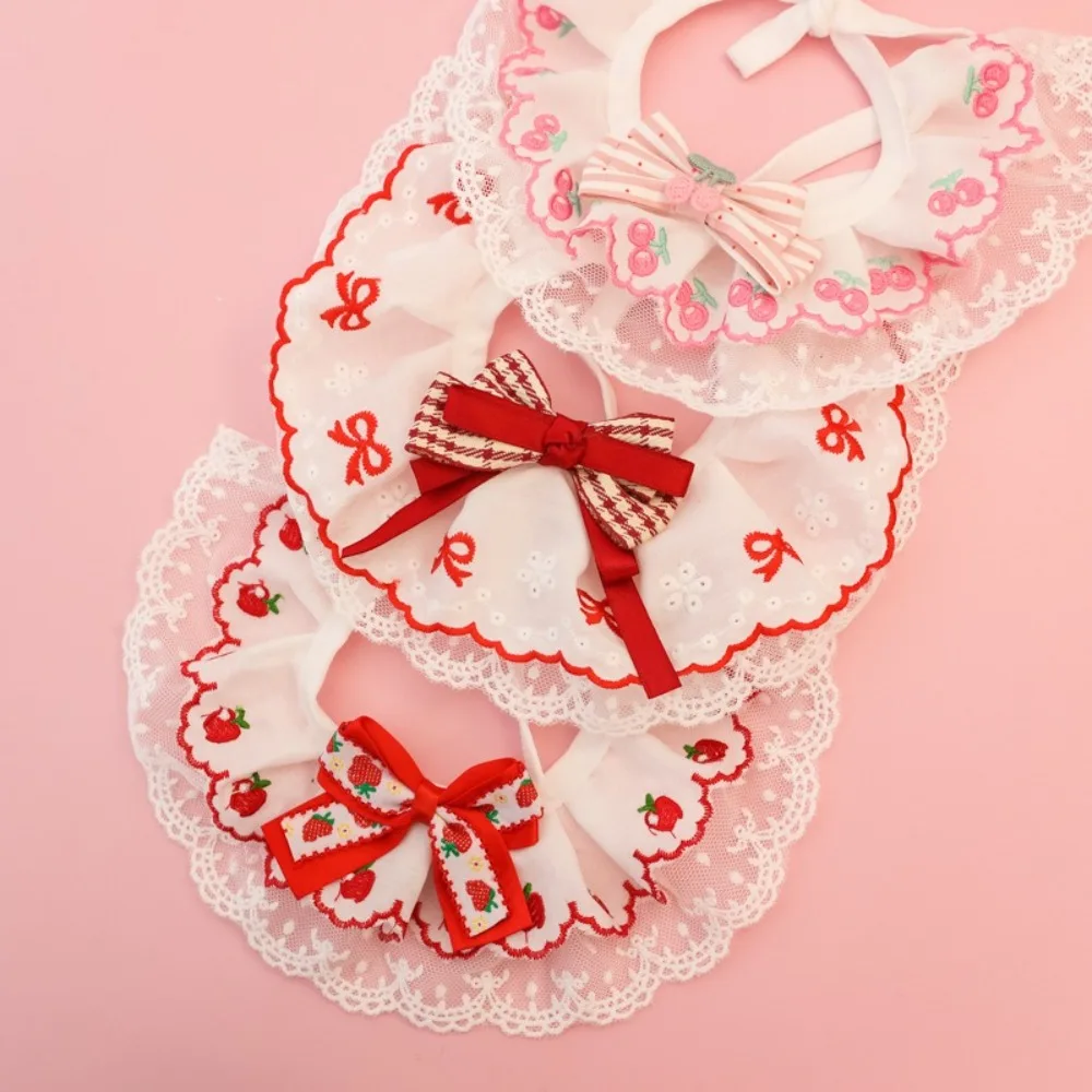 Collar de encaje floral con babero gatos y perros – Lazo fresa cereza - imagen 2
