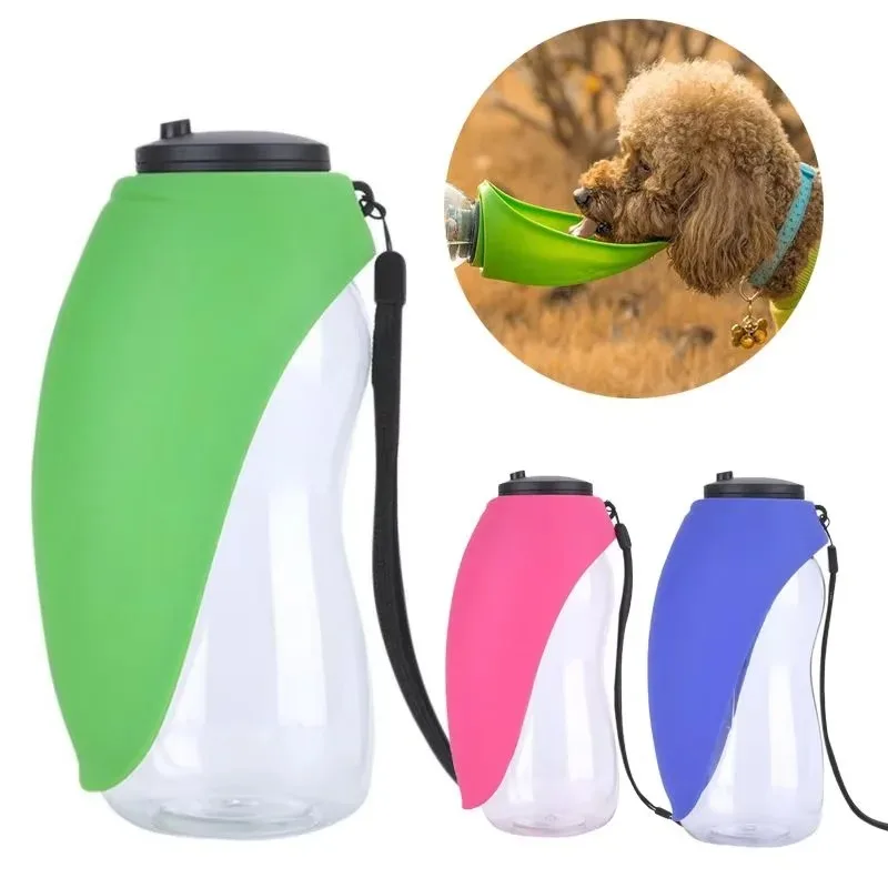 Botella de agua portátil para perros y mascotas, cuenco de viaje con diseño de hojas de silicona suave para cachorros y gatos, dispensador de agua para mascotas al aire libre, 680ml