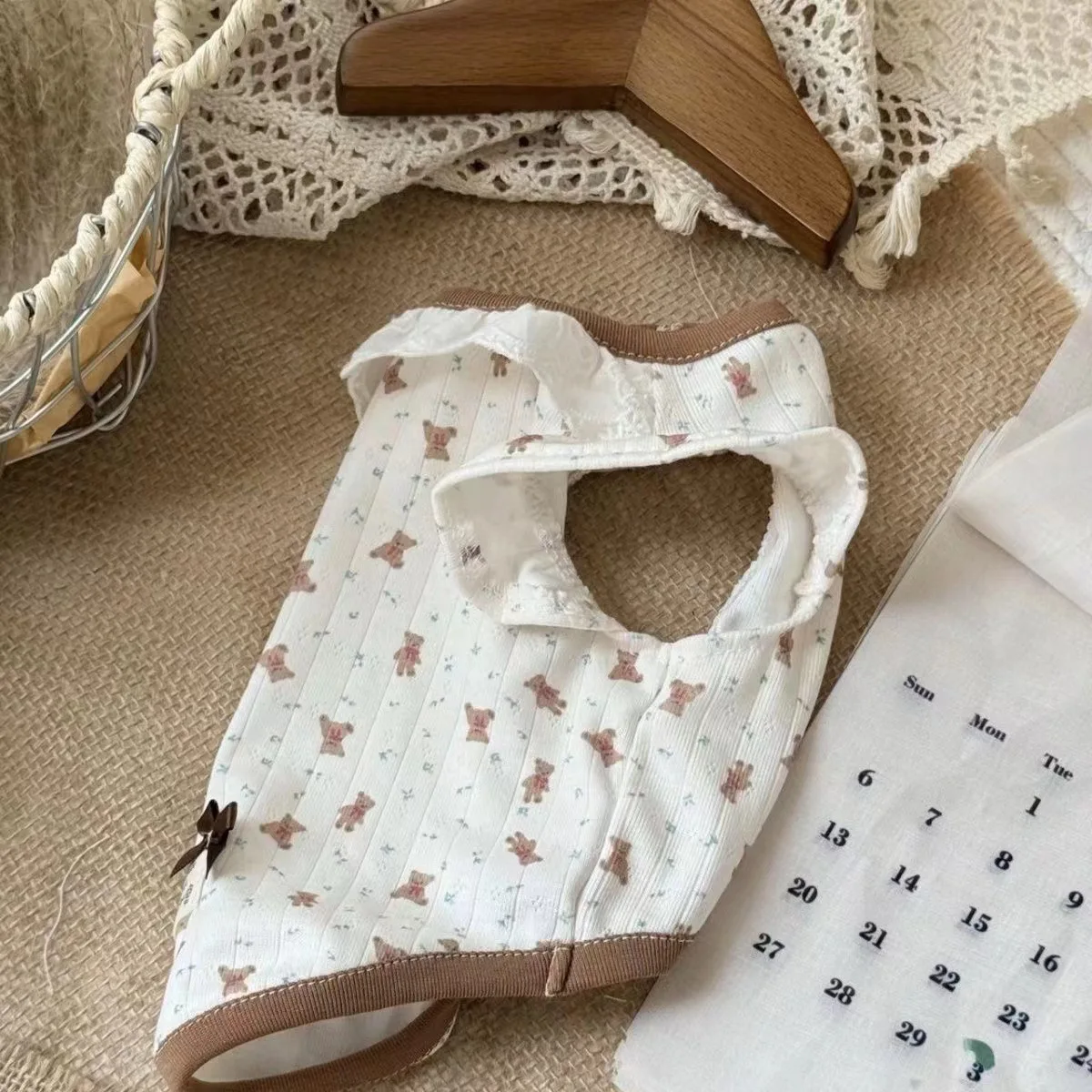 Camiseta Floral bonita de primavera para perros, Top de manga corta de Teddy Yorkshire, ropa fina para cachorros y gatos, chaleco refrescante para perros - imagen 2