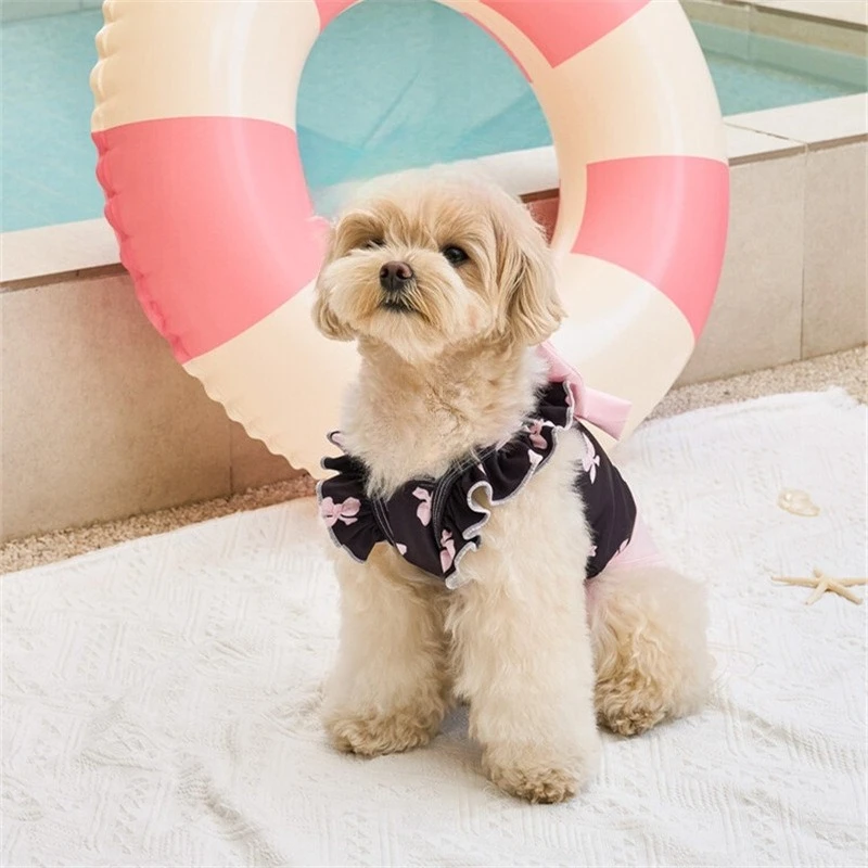Traje de baño con estampado de lazo de primavera para mascotas, mono con tirantes, traje de baño de dos piernas para gatos, Top para perros de peluche, ropa para cachorros pequeños - imagen 2