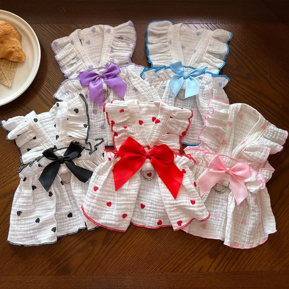 Vestido de verano con corazones para perros pequeños - imagen 4