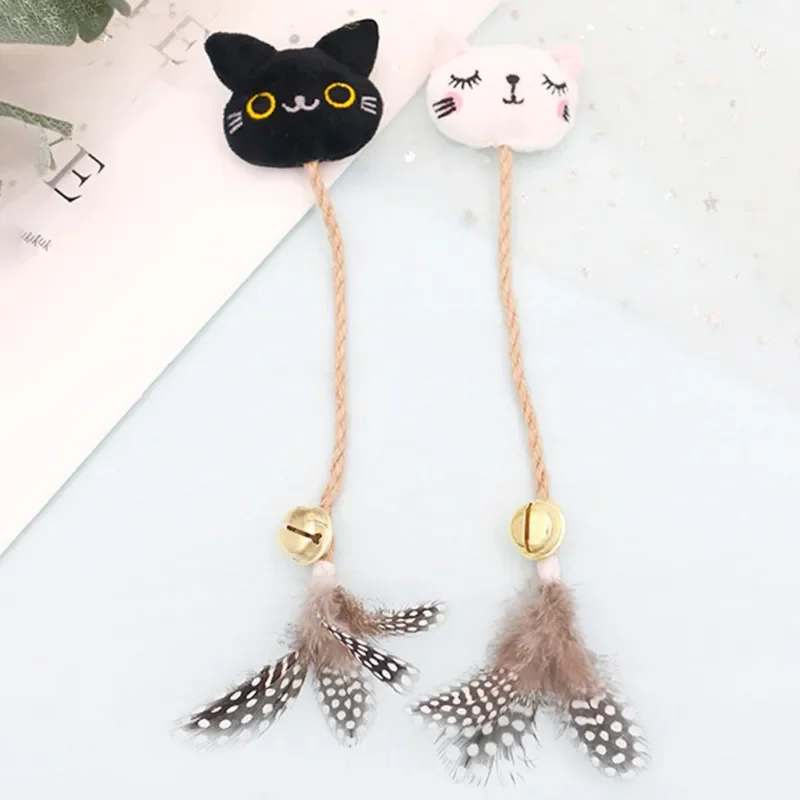 Juguete divertido para gato con campana de plumas, juguetes para masticar, resistente a las mordeduras, hierba gatera, muñecas de dibujos animados para gatos, juguetes para mascotas - imagen 3
