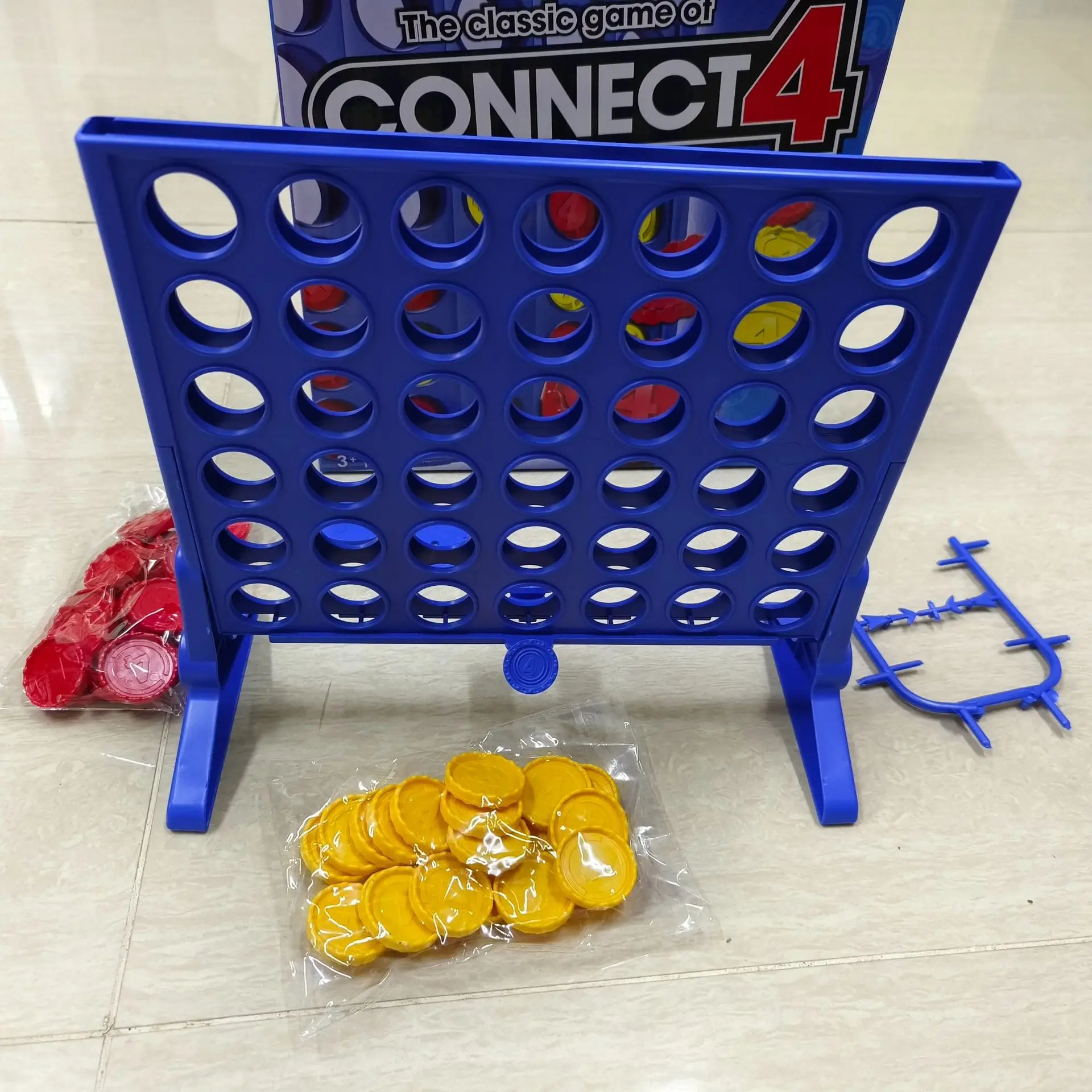 Juego cuatro en raya magnético infantil – Tablero compacto - imagen 4