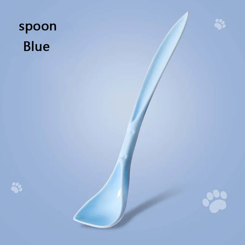 blue spoon