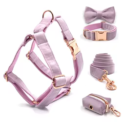 Conjunto de arnés y correa para perro de lujo de terciopelo rosa y morado, Collar de diseño personalizado para perros, Kit de correa para mascotas con hebillas de oro rosa de seguridad