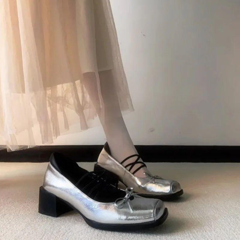 Zapatos para gatos y perros estilo Mary Jane de cuero, tacón bajo - imagen 4