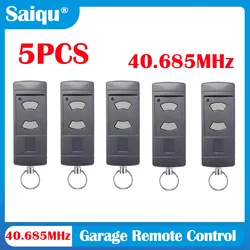 Control remoto inalámbrico de mano para garaje con botones grises
