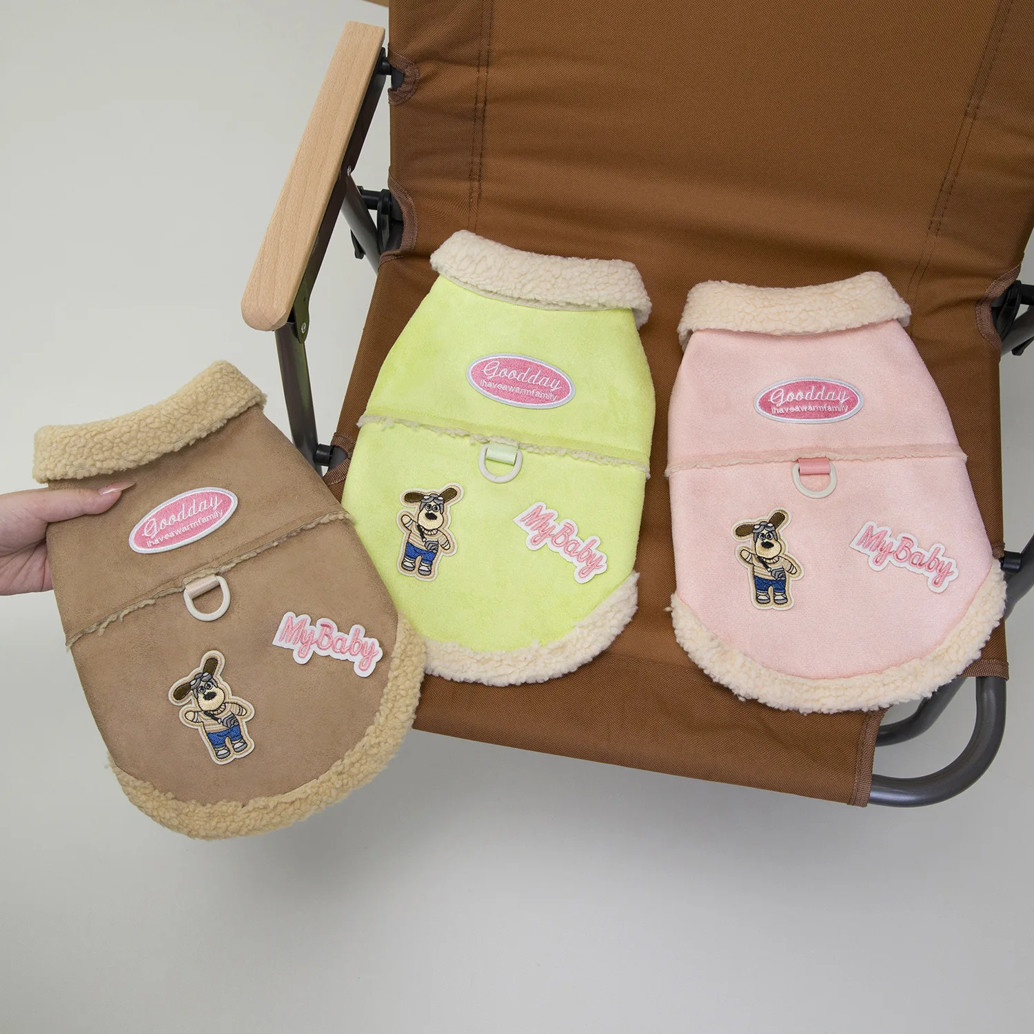 Abrigo de dos piernas para otoño/invierno para mascotas, abrigo grueso y cálido de felpa, camiseta sin mangas de forro polar para gatos, ropa para perros pequeños, ropa para cachorros