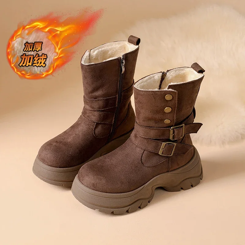 Botas de nieve con hebilla para mujer, botines de invierno con forro de piel cálida a media pantorrilla, botines con suela de orejeta, zapatos para caminar al aire libre de gamuza con plataforma