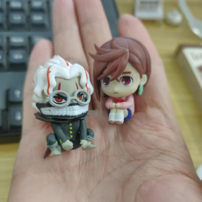 Colección combinada con otras figuras de anime