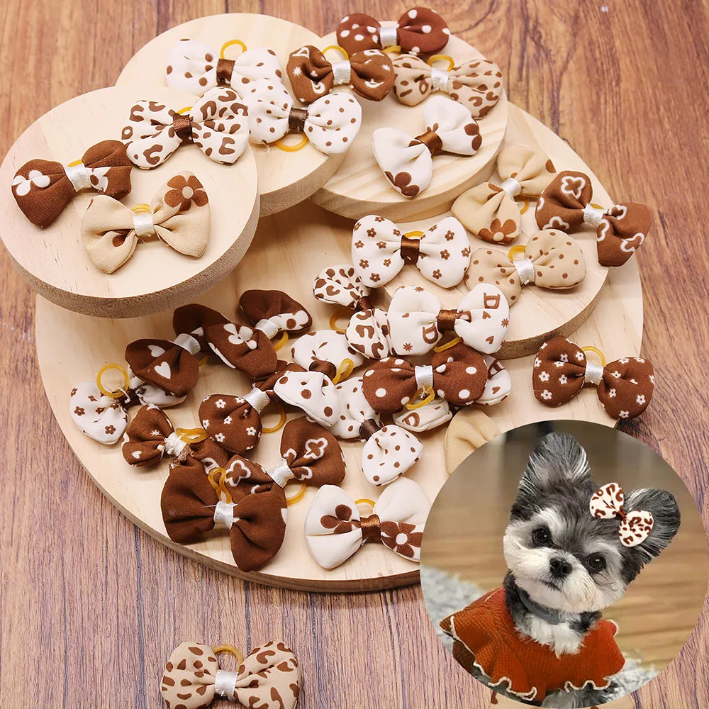 50 Uds. De lazos bonitos a la moda para perros pequeños, lazos para el pelo para cachorros, bandas de goma para perros, accesorios de aseo para mascotas para perros pequeños
