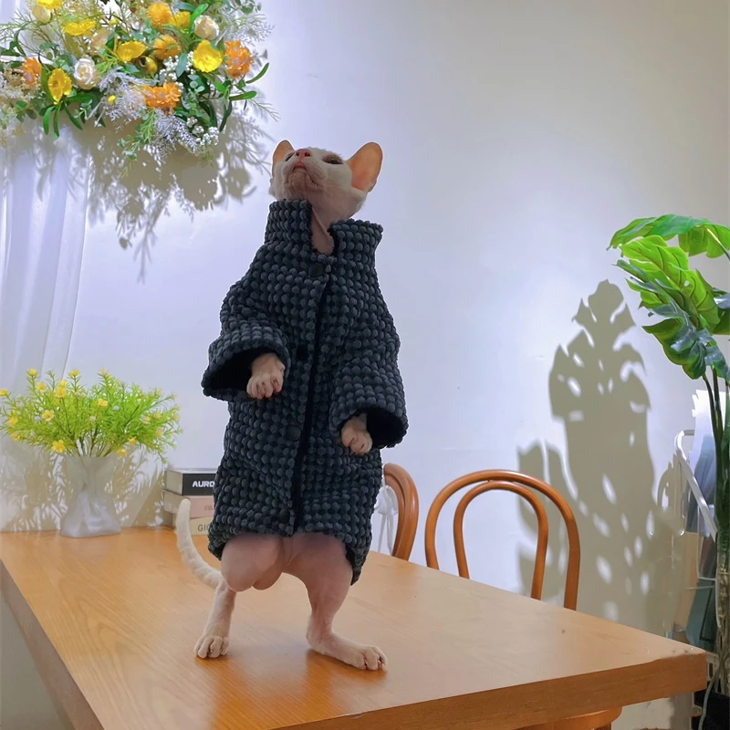 Chaqueta de vellón cálida para gato Sphynx Ropa de gato sin pelo Elegante abrigo de invierno cómodo Suéter engrosante Cárdigan para gatitos Perros - imagen 3