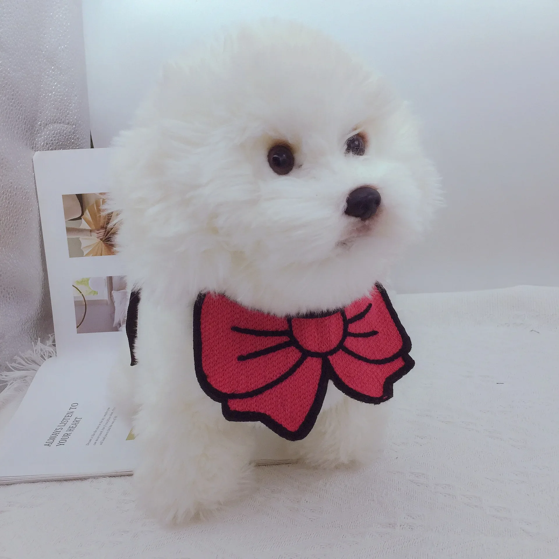 Babero tejido con lazo para mascota, toalla bonita para Saliva, bufanda para gato, accesorios para perros pequeños, trajes para perros - imagen 2