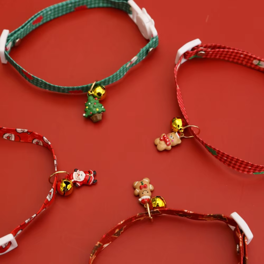 Collar navideño rojo con campana para perros y gatos