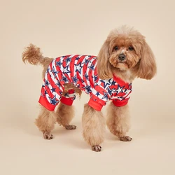 Pijama a rayas para perro pequeño con estrellas y bandera americana