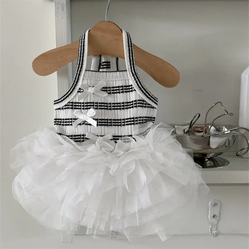 Vestido a rayas con malla transpirable para gatos y perros pequeños - imagen 2