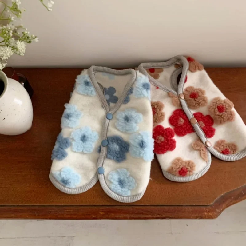 Ropa cálida de otoño para perros pequeños, chaleco con estampado de flores para perros, chaqueta de lujo para cachorros, abrigo de felpa suave para gatos, trajes para mascotas