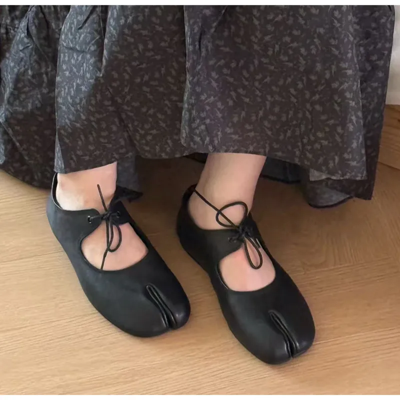 Zapatos planos de ballet en cuero para mujer – Cómodos y suela suave
