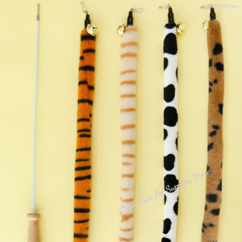 Nuevos juguetes para gatos con rayas multicolores, divertido palo para gatos con campana, juego interactivo, suministros para mascotas, juguete interactivo para gatos, cuerda de oruga - imagen 5