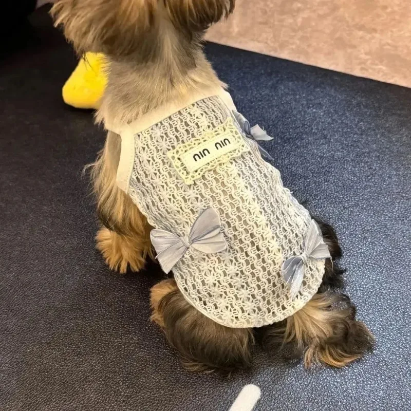 Ropa con lazo de encaje para cachorros, chaleco para mascotas, cabestrillo de encaje hueco para perros, ropa transpirable de verano para mascotas, jersey de Color sólido, suministros para mascotas - imagen 2