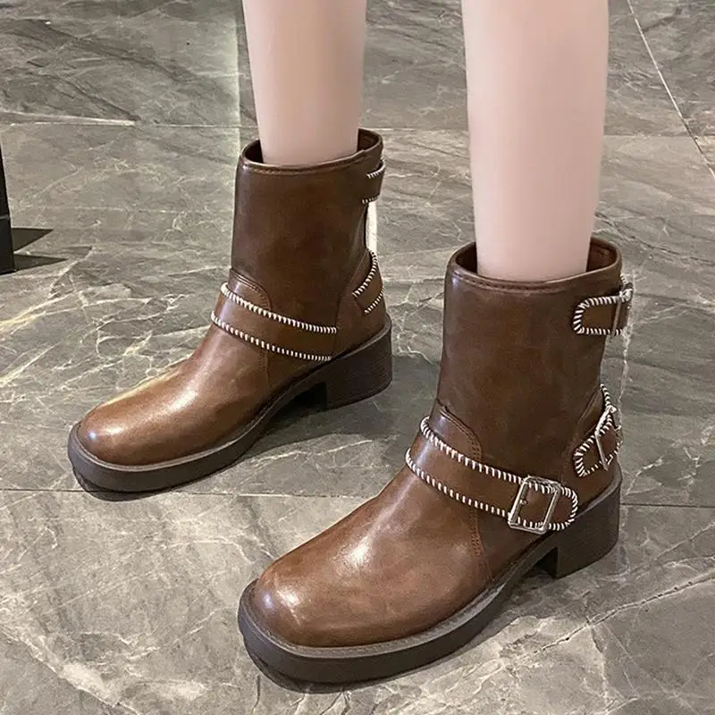 Botas de montar con decoración de hebilla plateada para mujer, zapatos modernos de tacón medio con punta cuadrada, botas de vaquero del oeste sexys, invierno 2025 - imagen 2
