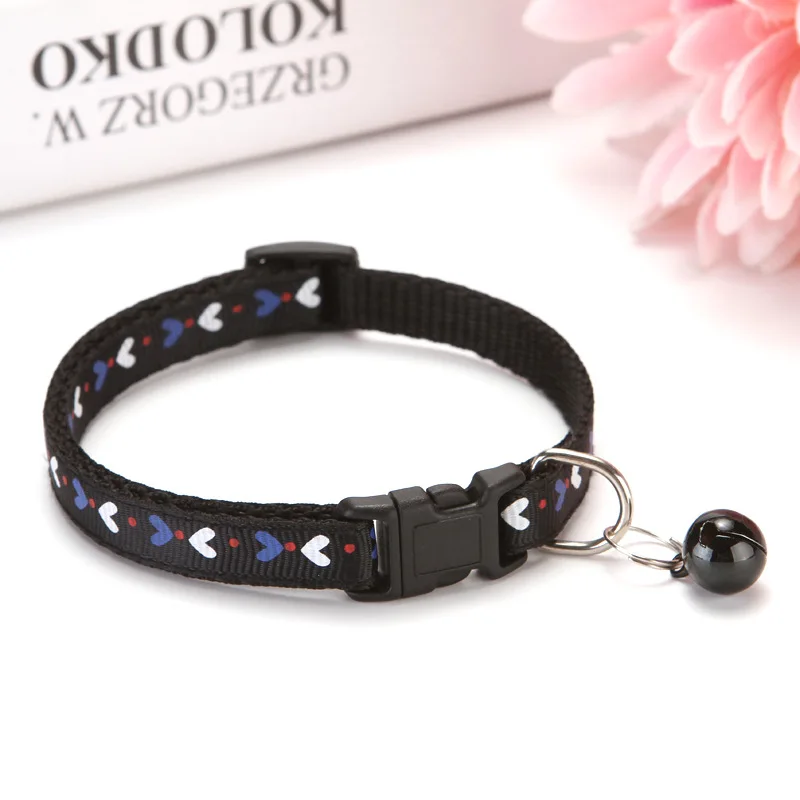 Collar de moda para perro y gatito, Collar ajustable con patrón colorido de corazón, bonito cascabel, accesorios para mascotas pequeñas, 1 unidad - imagen 4