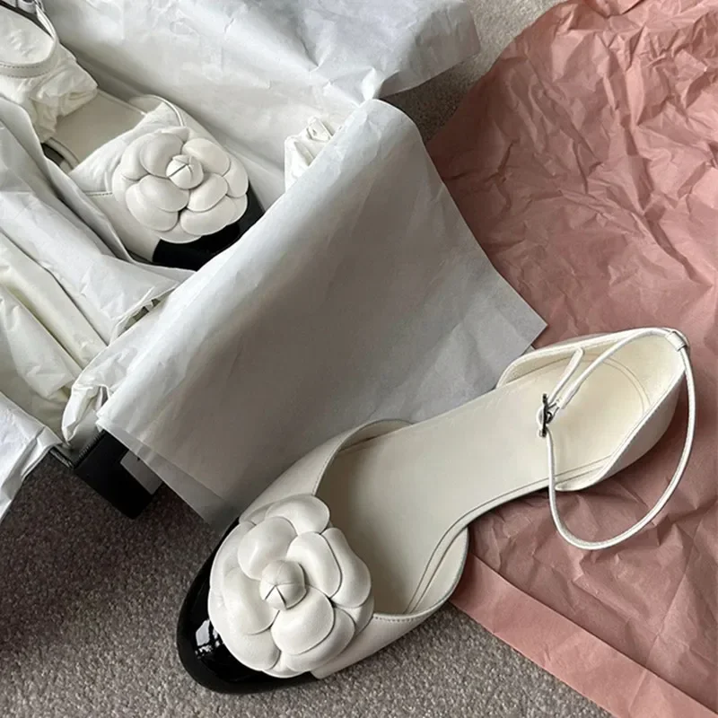 Sandalias Mary Jane con punta cubierta de diseñador de flores de marca de lujo, zapatos planos de tacón bajo con huecos a la moda de verano para mujer, zapatos de cuero suave para mujer - imagen 2