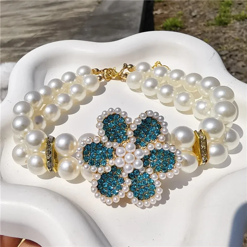 Collar de perro de perla Chihuahua, Collar de gato con botón de langosta dorado, Collar ajustable con diamantes de imitación y flores para perro, accesorios para mascotas - imagen 2