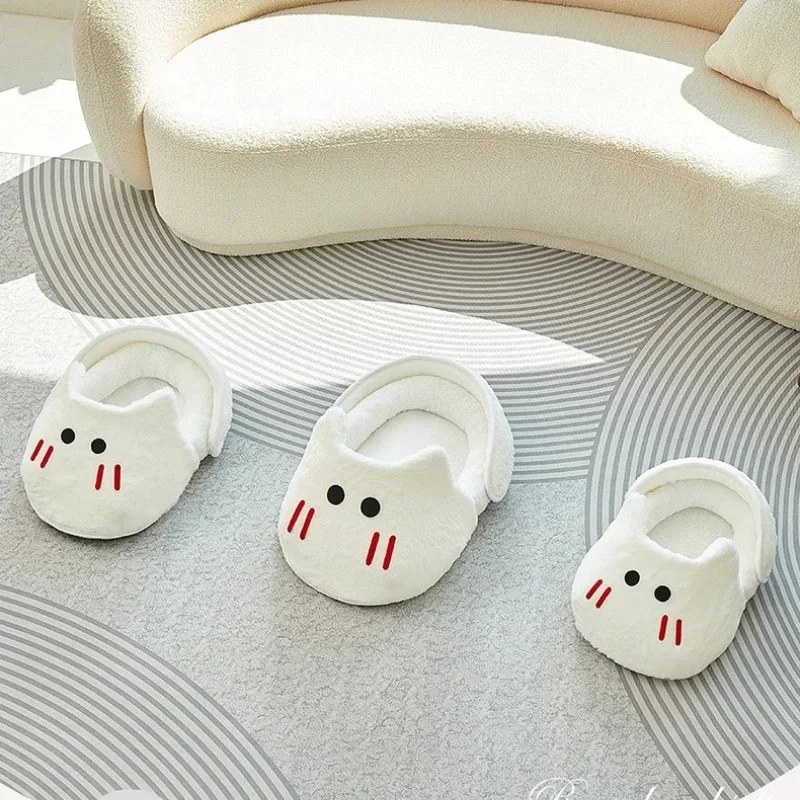 Cama para gatos de peluche semicerrada, cama suave, cómoda y cálida para gatos, cama creativa para dormir en interiores de lana esponjosa para perros pequeños y medianos