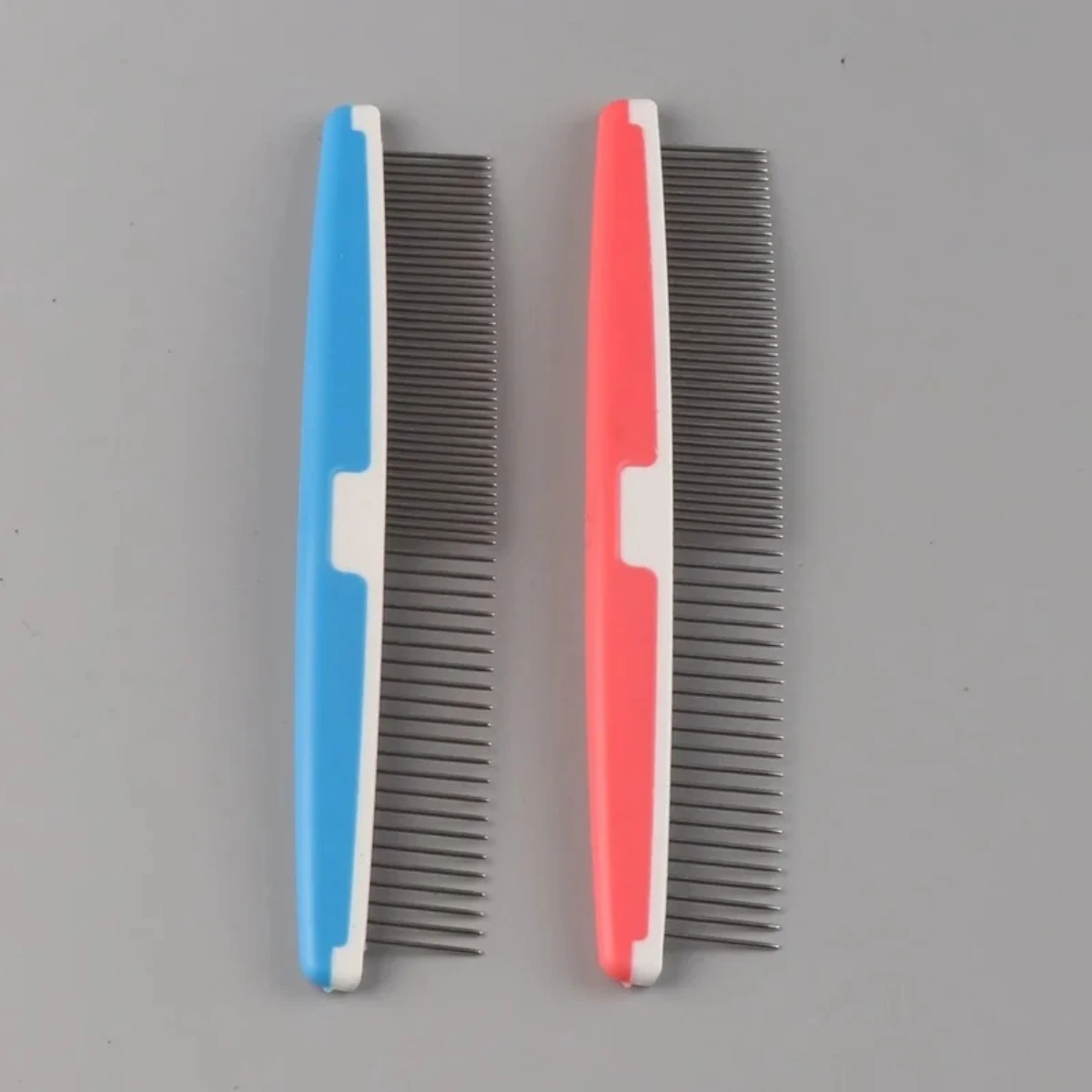 Peine para perros y gatos con dientes lisos de acero inoxidable, herramientas profesionales de cuidado para perros para eliminar enredos y nudos, peine para mascotas para perros - imagen 5