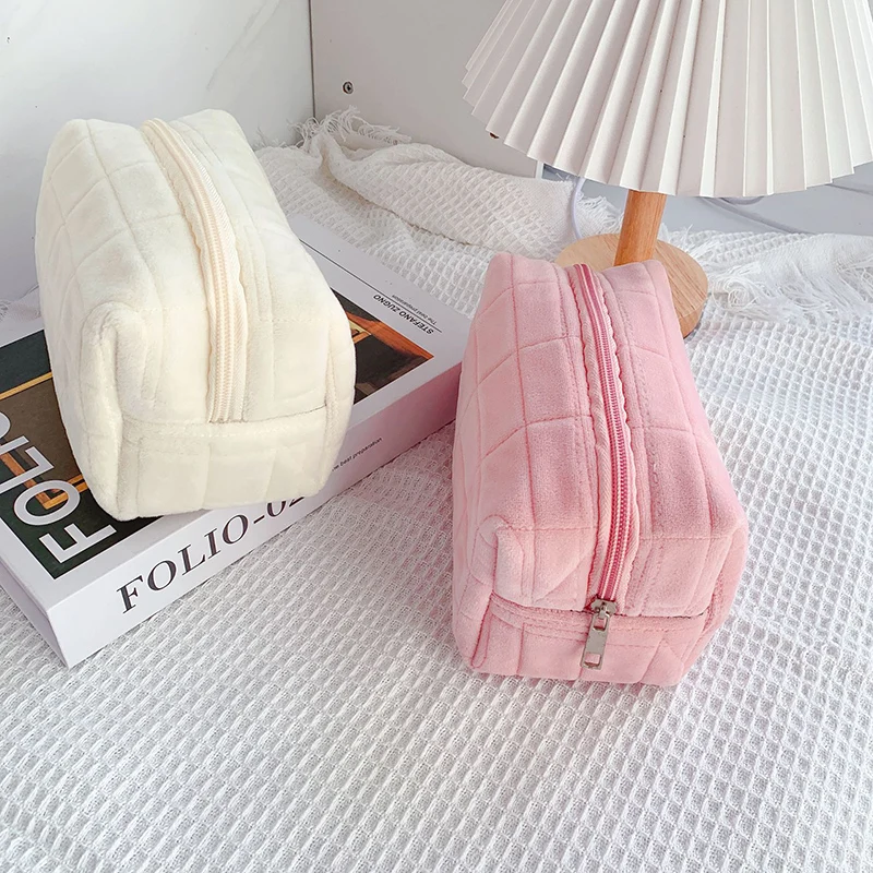 Bolsa portátil felpa para accesorios gato y perro – con cremallera - imagen 3