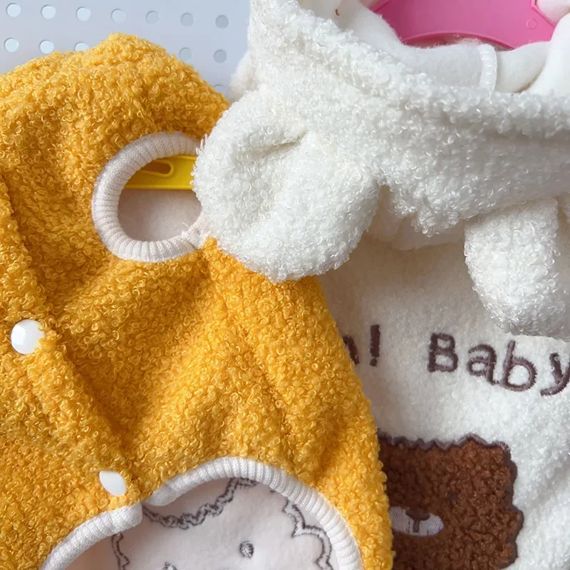 Ropa bonita para perros y gatos, chaleco cálido de terciopelo para otoño/invierno, vestido de transformación de orejas de oso, ropa para cachorros - imagen 2