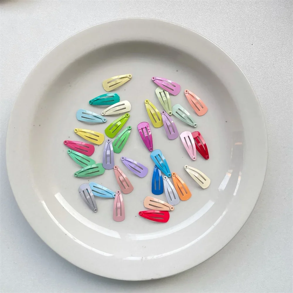 Nuevo Mini Clip de gota de agua Bb colorido de 2cm, horquilla de varios colores para mascotas, suministros de cuidado del cabello para cachorros, accesorios para perros y gatos - imagen 2