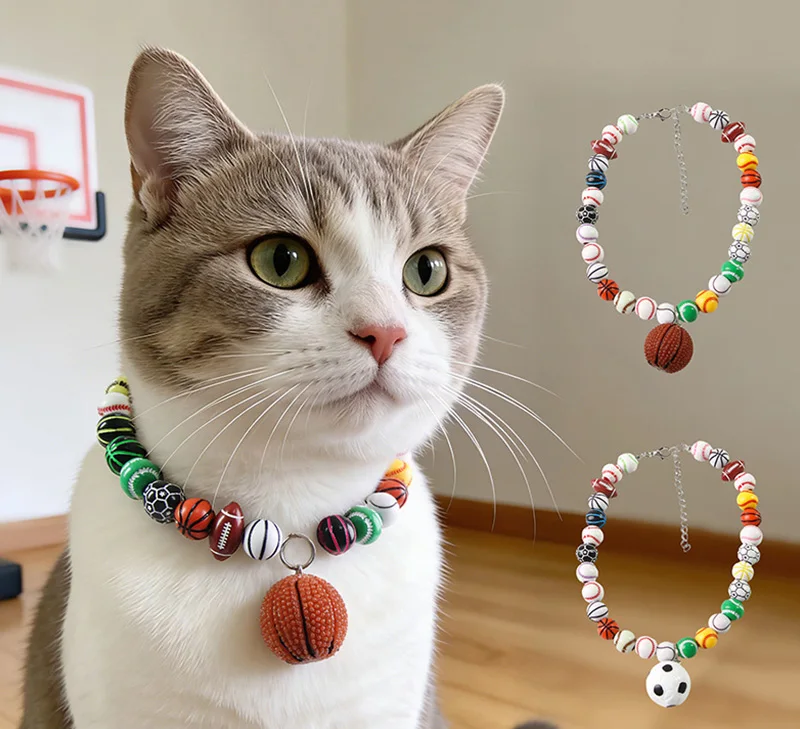 Collar ajustable diseño balón de fútbol para perros y gatos de Pawstrip