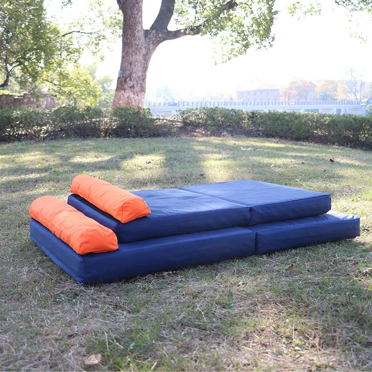 Cama camping para perros – Impermeable, desmontable y lavable