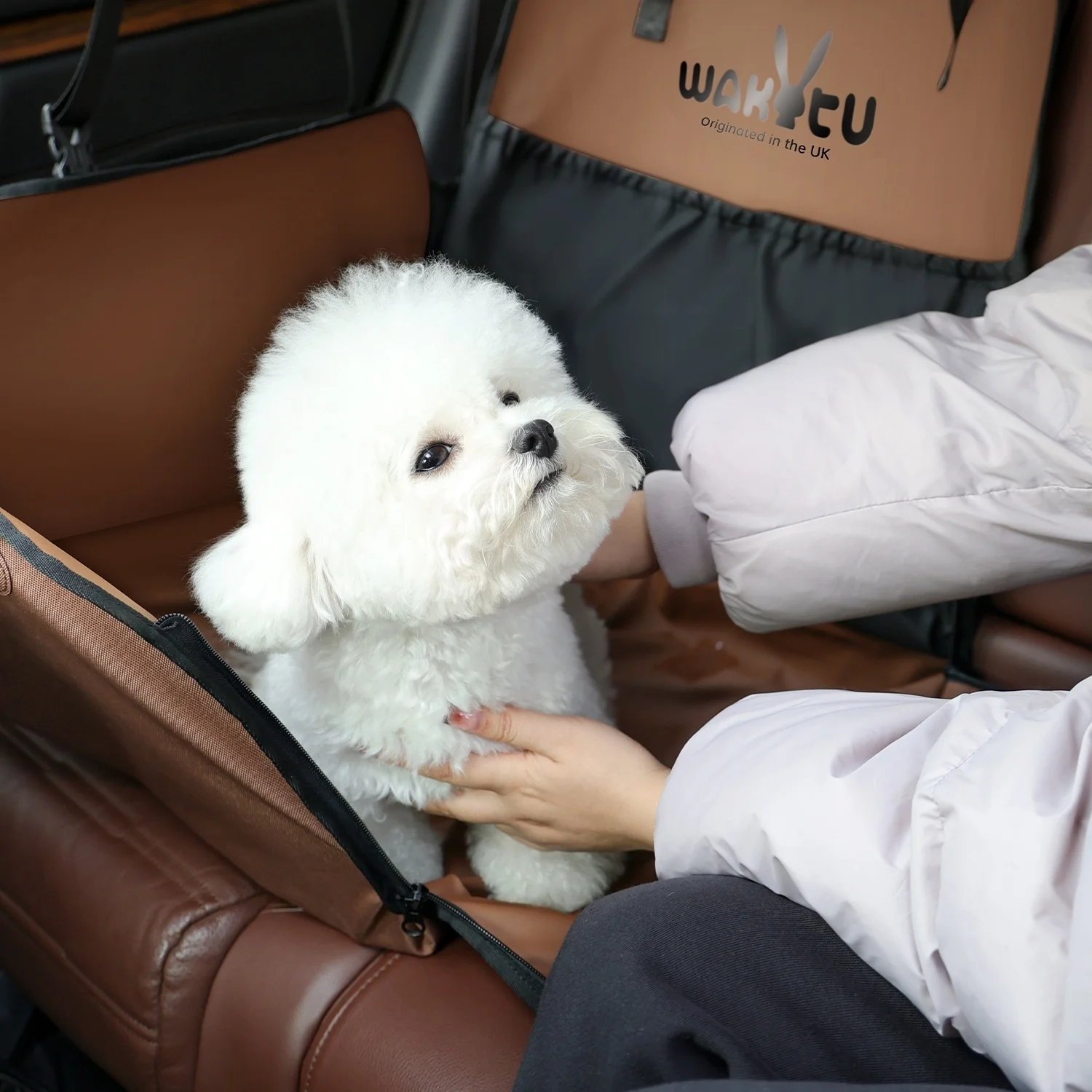 Cojín para asiento de coche para mascotas, portador de coche para mascotas, impermeable, resistente a las manchas, esencial para paseos en coche para perros, asiento de coche para perros y gatos - imagen 2