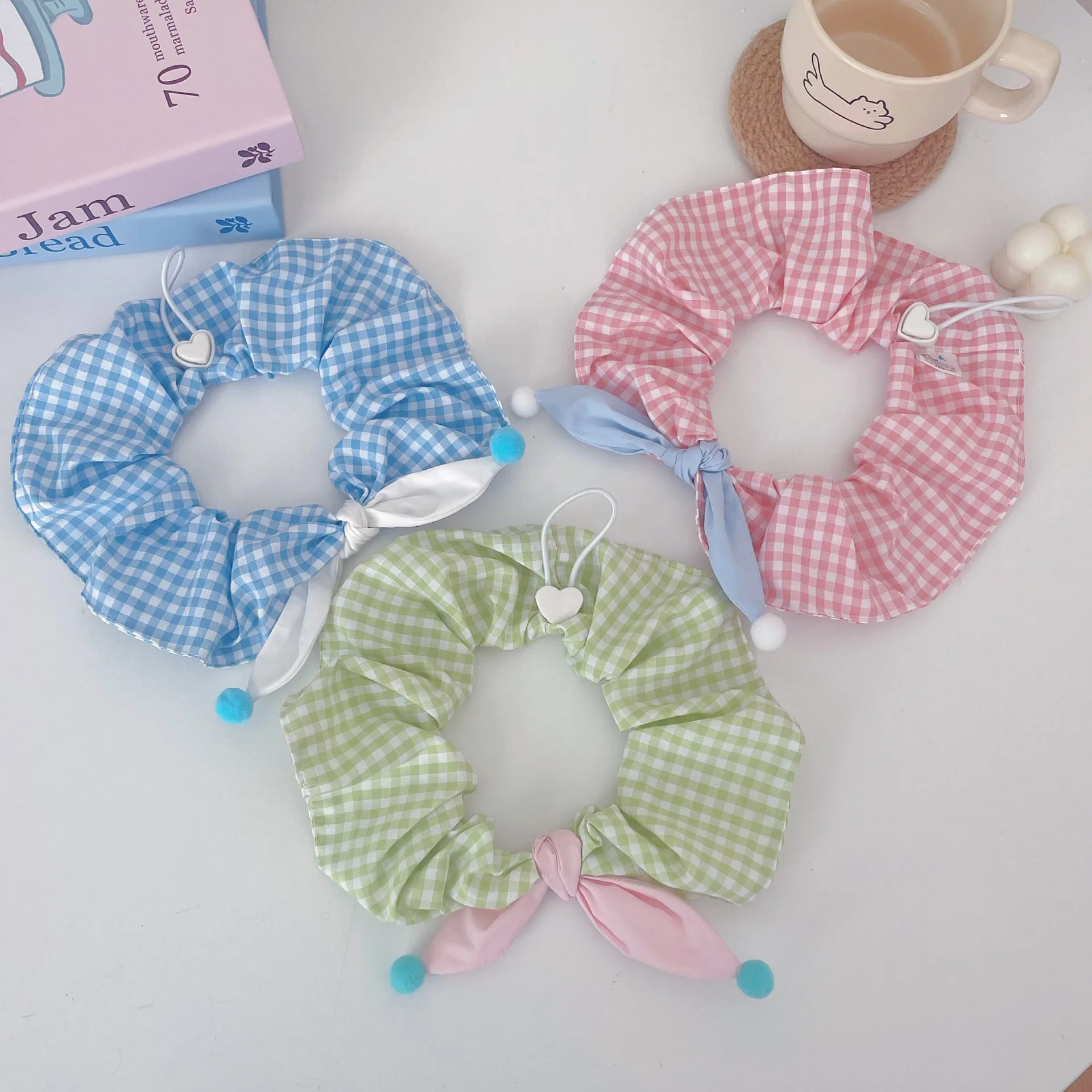 Las perros y gatos pueden usar dos collares de bolas de piel a cuadros, lindos perros pequeños y medianos pueden ajustar sus collares, accesorios para cachorros - imagen 2