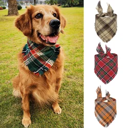 Bandana grande para perros con borla y toalla absorbente
