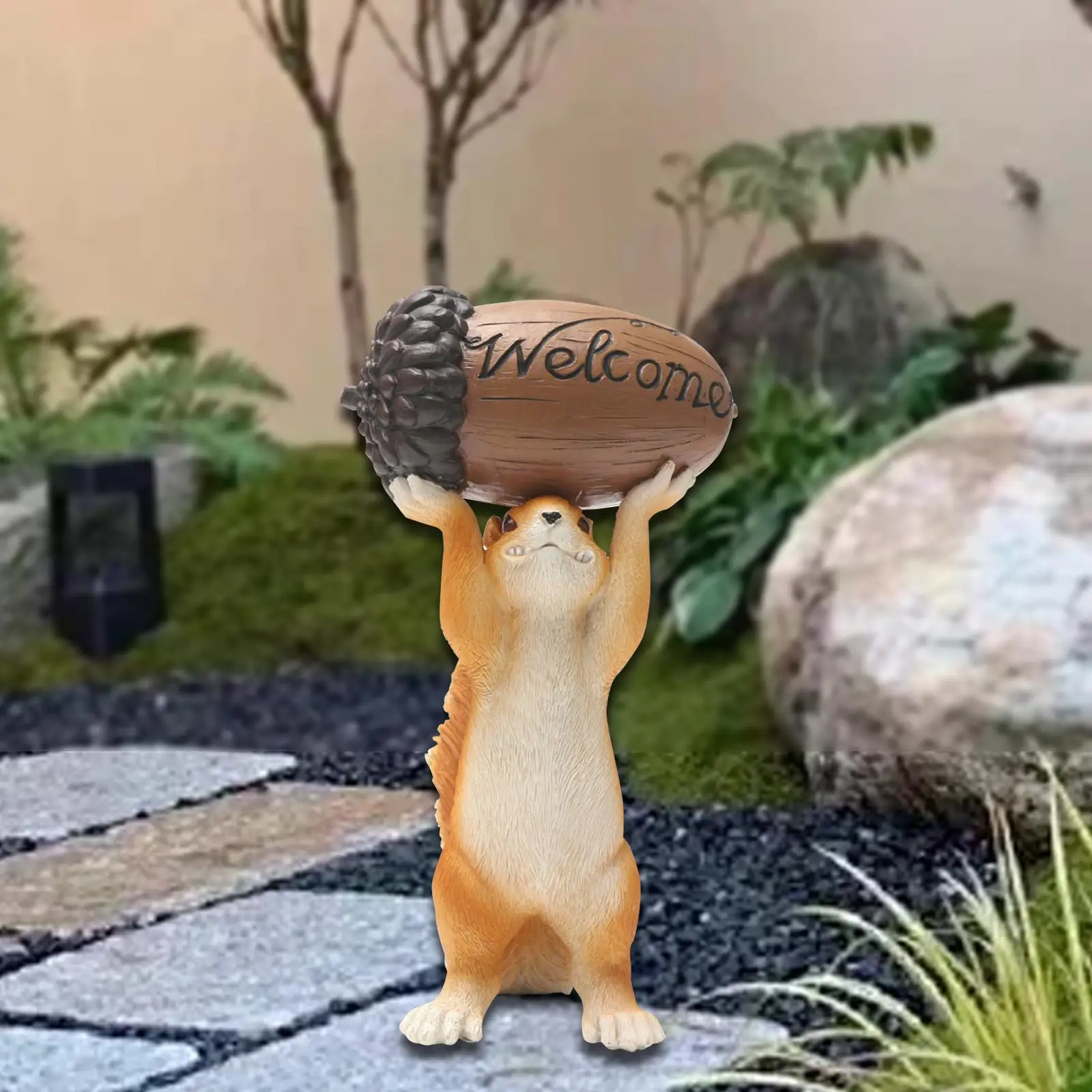 Garden Squirrel Statue Funny Miniature Landscape Crafts Collectible Decorative Garden Decor for Lawn Yard Porch Garden Tabletop