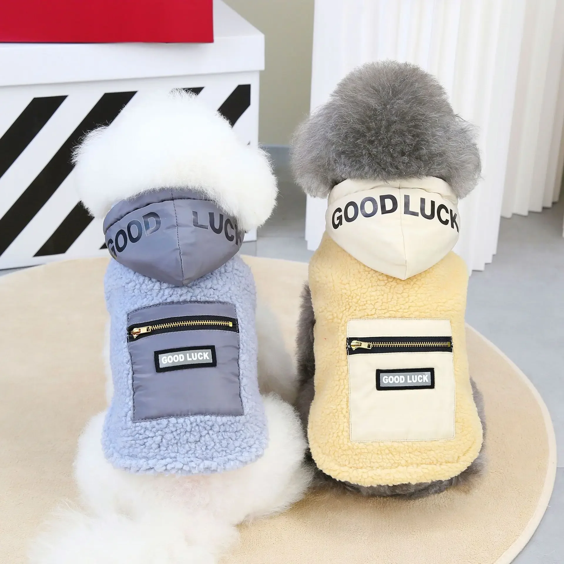 Chaleco de terciopelo de cordero para mascotas, Sudadera con capucha para perros, ropa para mascotas de gato de peluche, Sudadera con capucha con bolsillo para perros pequeños, Otoño/Invierno