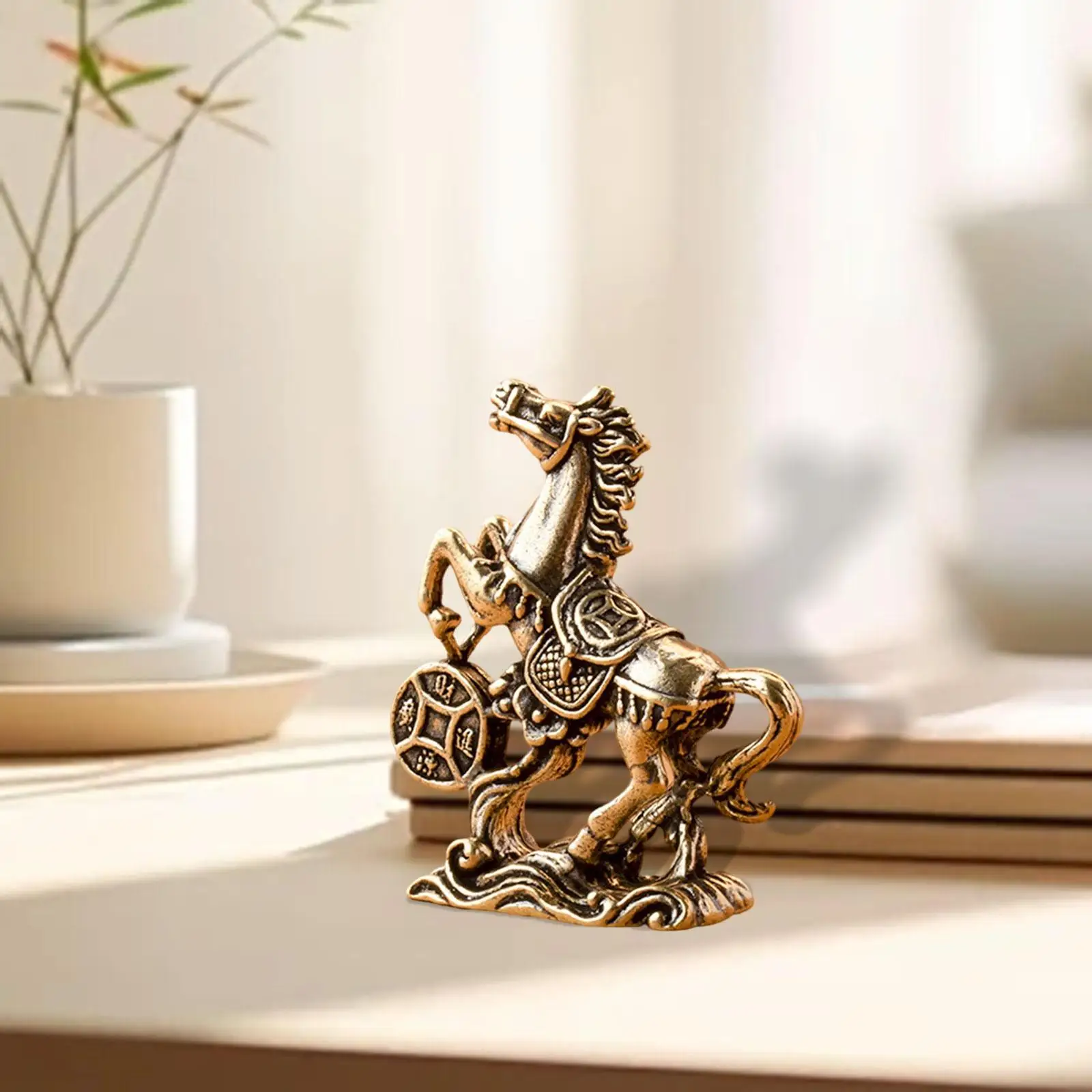 Brass Horse Figurine Collectible Desktop Ornament Mini Horse Ornament Sculpture for Bookshelf Desk Home Living Room Decorations
