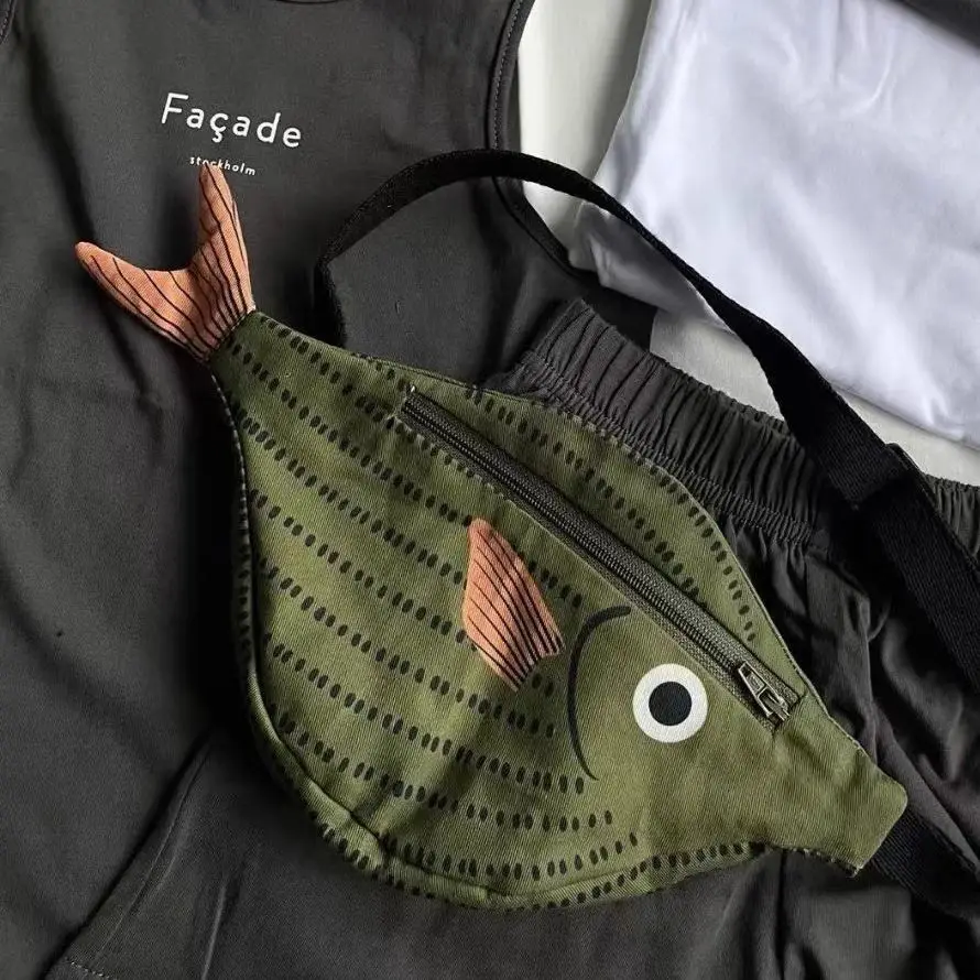 Adorable paquete de cintura de peces tropicales para niños, monedero verde resistente al agua, bolso cruzado para niños y niñas - imagen 4