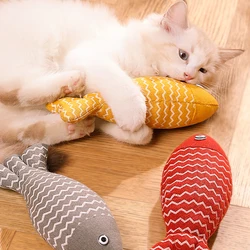 Juguete interactivo de pez con hierba gatera y rascador para gatos
