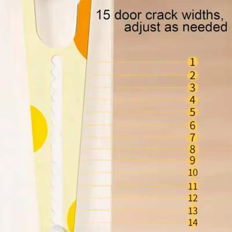 Los gatos calientes pueden entrar y salir las grietas de la puerta de la mascota del dormitorio están se izquierdas en la barrera de la puerta ajustable del artefacto para mascotas sin perforar.