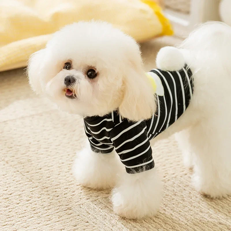 Ropa bonita para perros con bolas de pelo, cálida en otoño e invierno, cachorros de dos patas, gatitos, se puede remolcar, suéter para mascotas, ropa, disfraz para perros - imagen 4