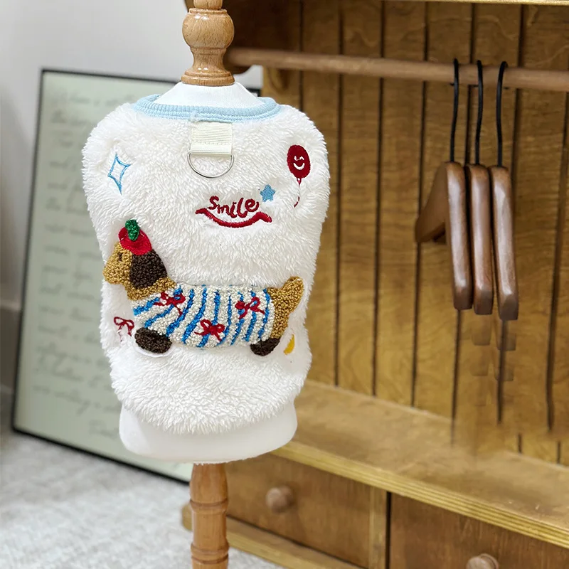 Chaleco bordado de felpa para mascotas, abrigo de terciopelo grueso con anillo de tracción para perros pequeños, chaqueta de ropa de Navidad para otoño/invierno - imagen 4