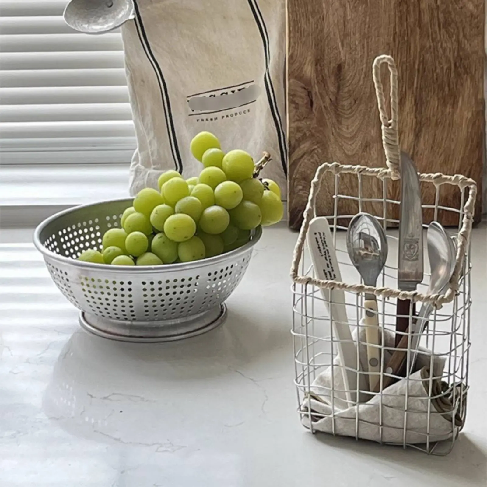Estante colgante de pared para gatos y perros - almacenamiento - imagen 2